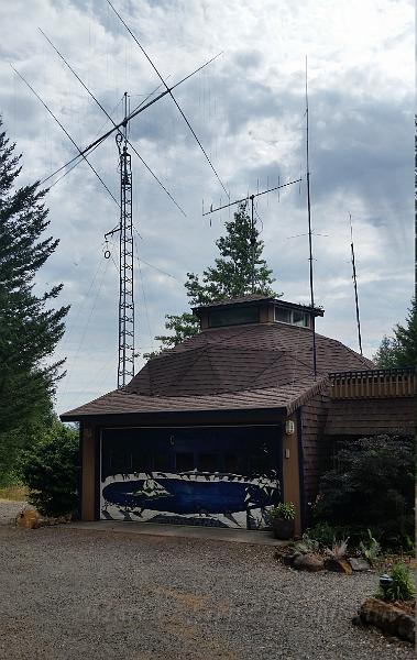 20170823_121045b.jpg - Marc's Ham Shack (garage) with antennas.